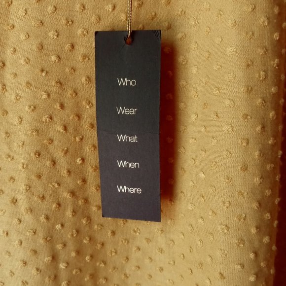 NWT Woman's Mustard Colored Blouse - Picture 4 of 5